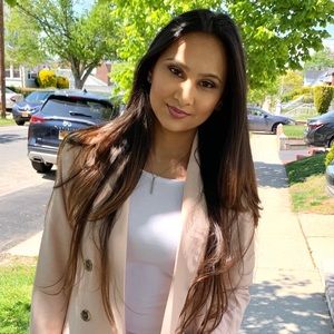 Meet your Posher, Meli